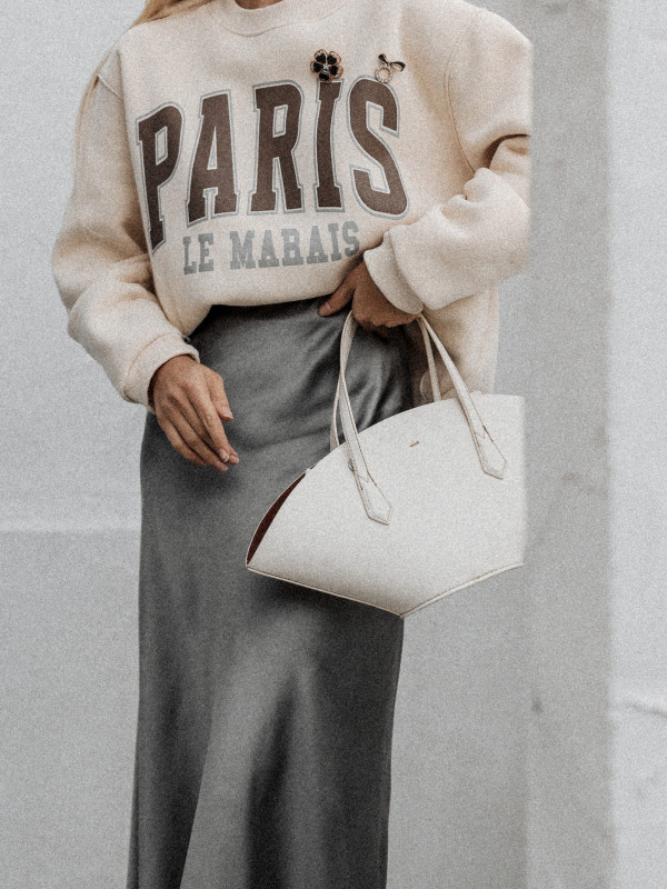 BLUZA PARIS O KROJU OVERSIZE BEŻOWA 4