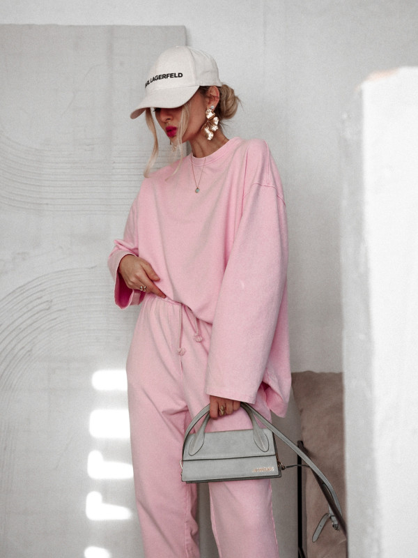 BLUZA CROSBY DEKATYZOWANA O LUŹNIEJSZYM KROJU Z KOLEKCJI BASIC RÓŻOWA