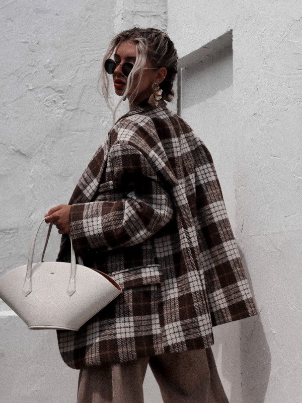 MARYNARKA WILDER O KROJU OVERSIZE W KRATĘ - CZEKOLADOWA 3