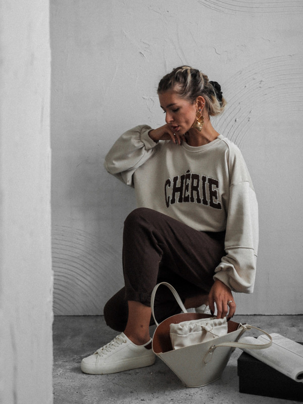 BLUZA CHERIE O LUŹNIEJSZYM KROJU BEŻOWA 1
