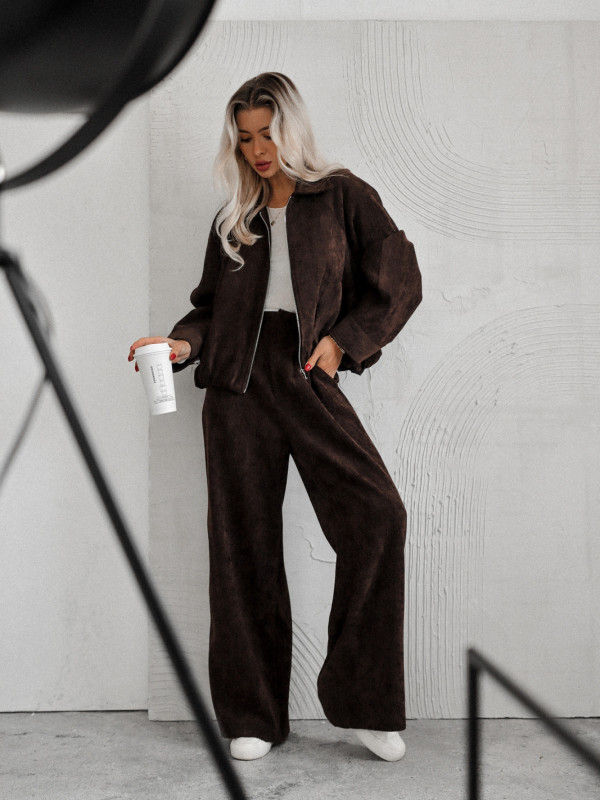 SPODNIE COFFEE RUN O LUŹNIEJSZYM KROJU CZEKOLADOWE 5