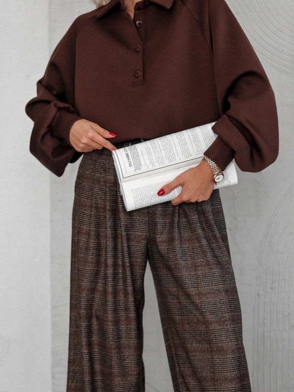 BLUZA OVERSIZED ON 5TH Z KOŁNIERZEM TYPU POLO CZEKOLADOWA 4