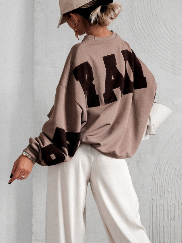 BLUZA CHESTNUT RUSH O KROJU OVERSIZE BEŻOWA 2