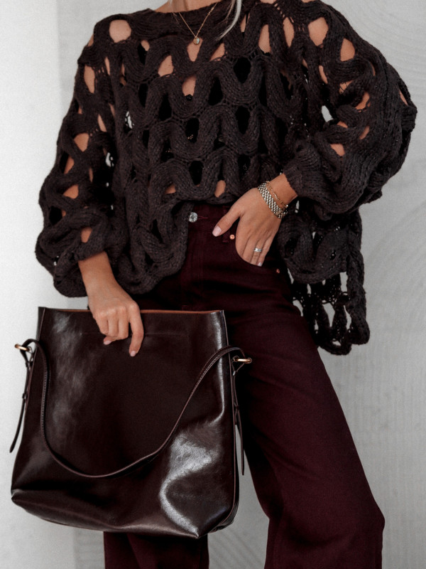 SWETER LA PROMENADE O KROJU OVERSIZE CZEKOLADOWY 4