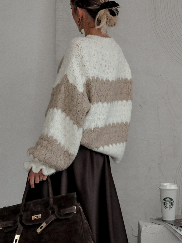 SWETER URBAN WHISPER O KROJU OVERSIZE Z RĘKAWEM TYPU BALLOON 4